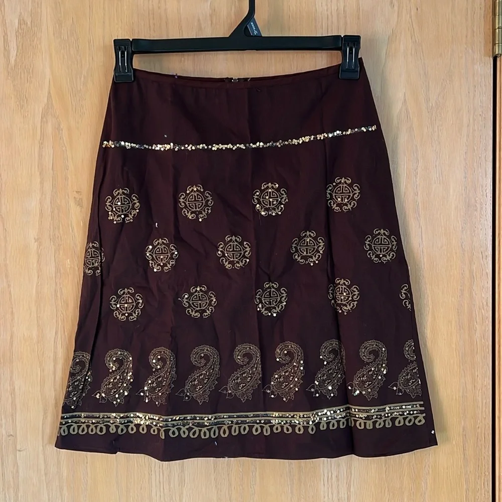 ✨ Brown A-Line Skirt with Gold Embroidery – Size XS - Picture 1 of 5